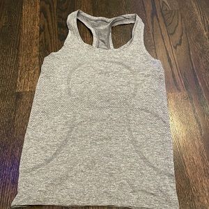 Lululemon Grey Swiftly Tech 2.0 Tank Top Normal Length Size 4